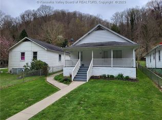 765 S Park Rd SE, Charleston, WV 25304