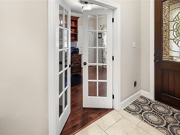 5th image of 2401 Palm Ct