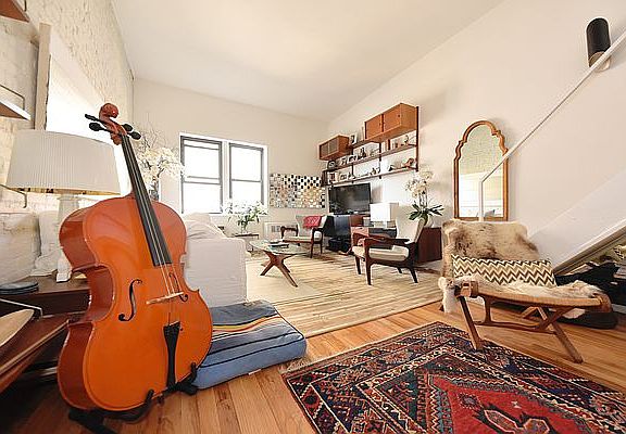 4th image of 225 W 14th St APT 5A