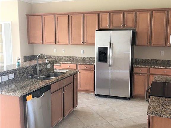 4th image of 14749 Cranberry Ct