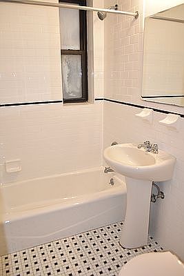 5th image of 386 Fort Washington Ave APT 4C