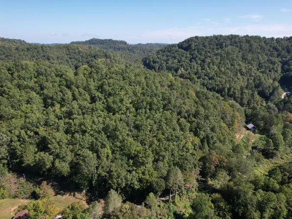 130 Hacker Hollow Rd, Stinnett, KY 40868