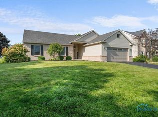 7804 Harvest Gold Dr, Holland, OH