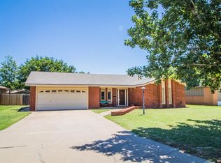 1808 Floydada St, Plainview, TX 79072