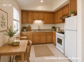 5723 Willowcrest Ave, North Hollywood, CA