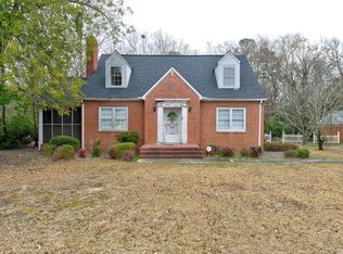 1504 N Bragg Blvd, Spring Lake, NC 28390