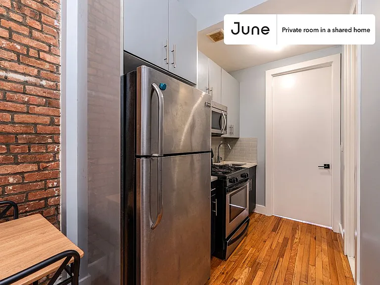 886 Jefferson Ave #B — Photo 7