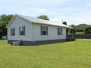 1628 Parker Rd, Sparta, TN 38583