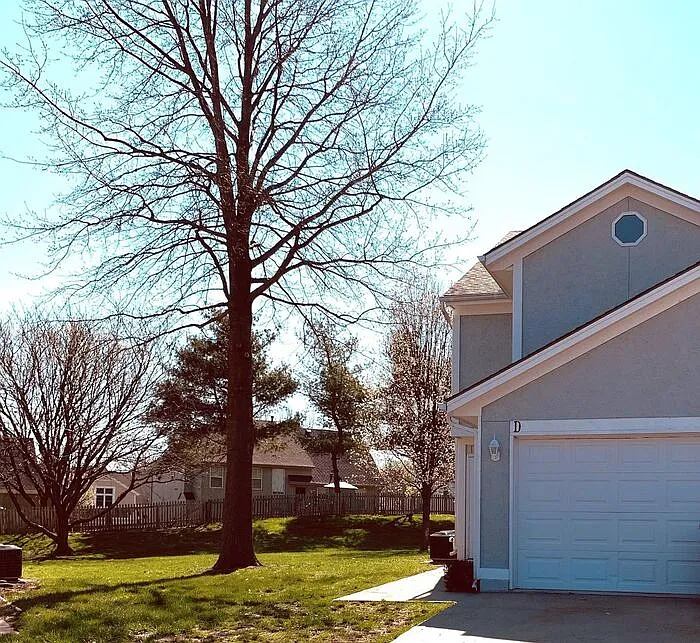 3 bed, 2.5 bath, 1400 sqft, $1,525 — Photo 1