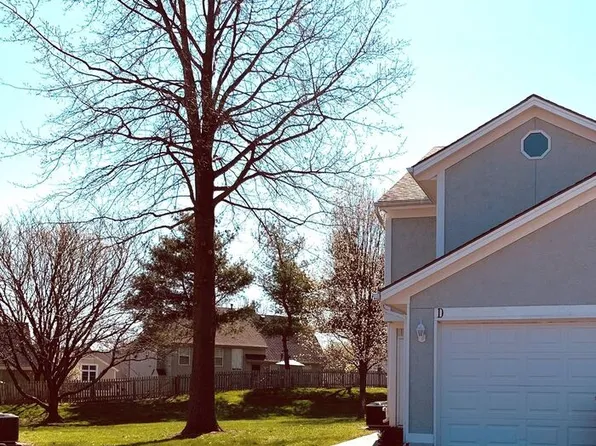 4604A NE Whispering Winds Cir, Lees Summit, MO 64064