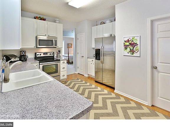 2nd image of 2800 Spy Glass Dr