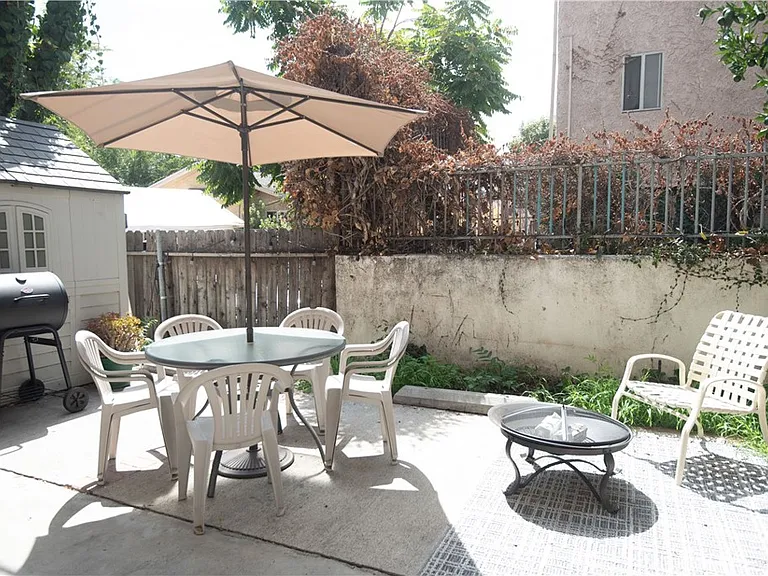 10900 Blix St #5 — Photo 10