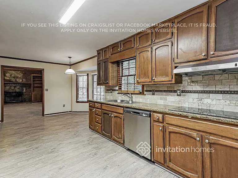 3610 Jasmine Cove Ln — Photo 9