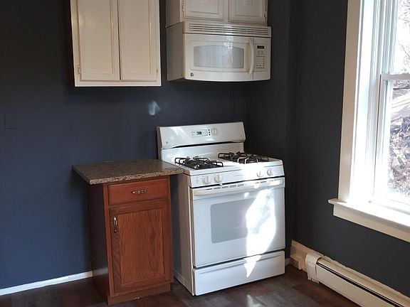 3rd image of 1339 Lincoln Ave APT 4