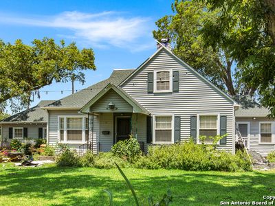 821 Burr Rd, Terrell Hills, TX, 78209