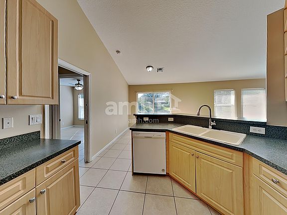 3rd image of 2550 SW Monterrey Ln