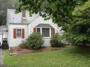 307 Spackenkill Rd, Poughkeepsie, NY 12603