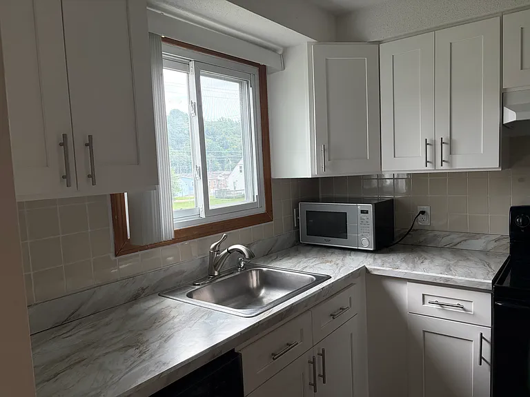 1001 Old Colony Rd #1-3 — Photo 4