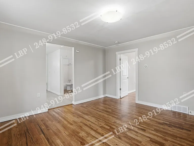 35230 Sheffield St — Photo 10