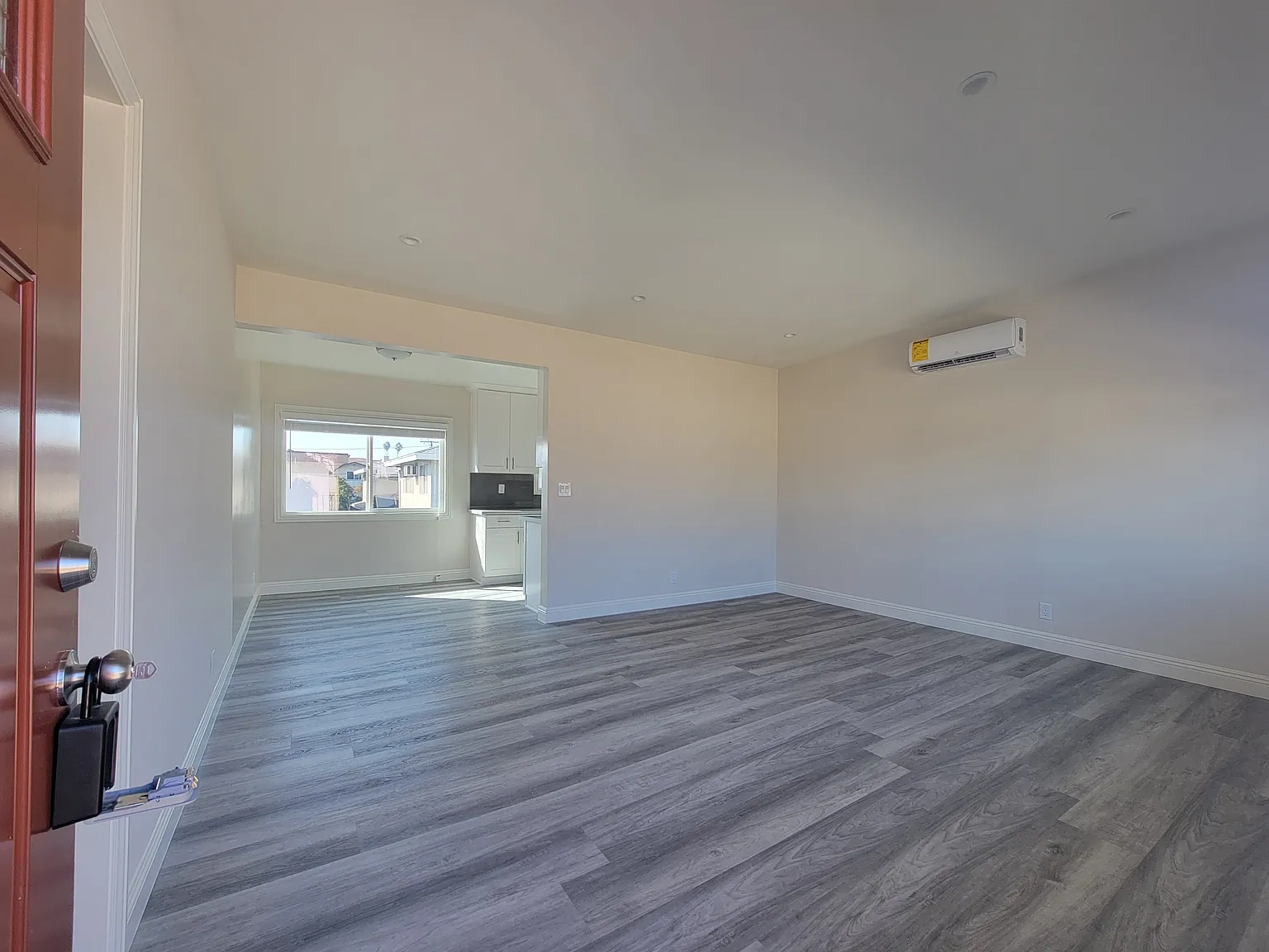 1 bed, $2,250 — Photo 2