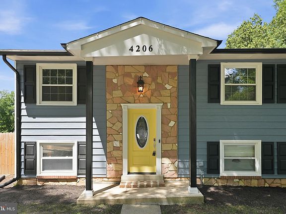 2nd image of 4206 Canyonview Dr