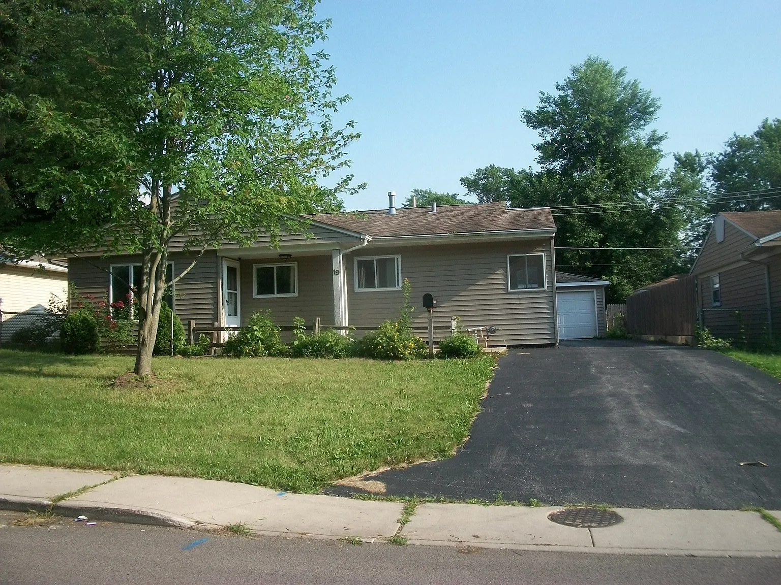 19 Sycamore Ave photo 1