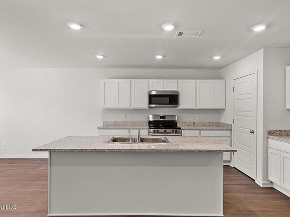 7th image of this home