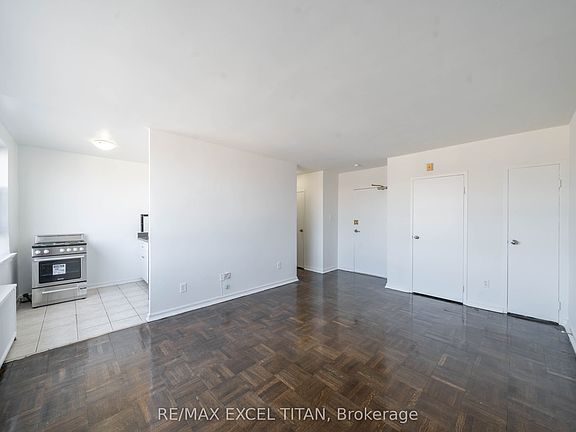 4th image of 2507 Eglinton Ave W #304