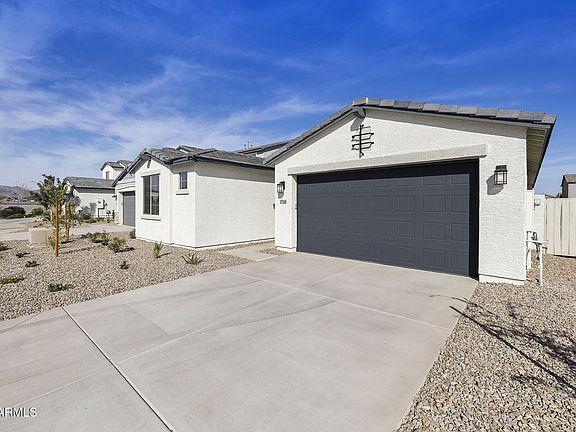 3rd image of 17320 W DAHLIA Drive