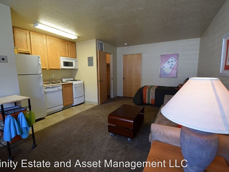 2nd image of 1440 Vassar Dr NE APT J