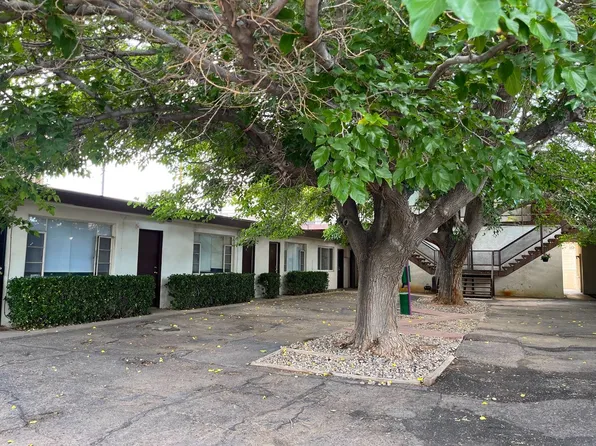 1024 Alvarado Dr SE, Albuquerque, NM 87108