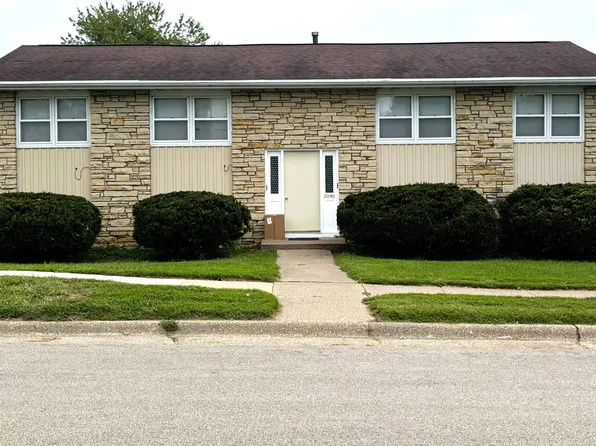 2090 Key Largo Dr, Dubuque, IA 52002