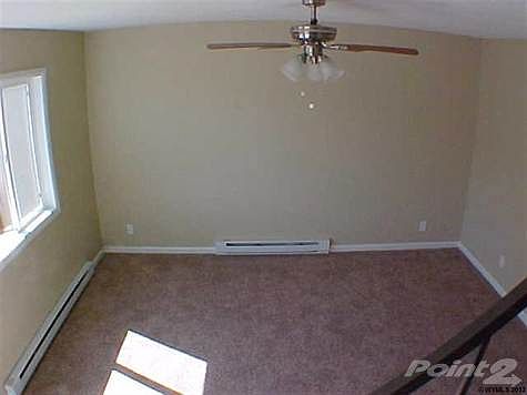 2nd image of 2318 E 8th St