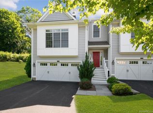 9 Still Water Cir, Brookfield, CT 06804