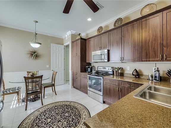 5th image of 9553 Liseron Dr