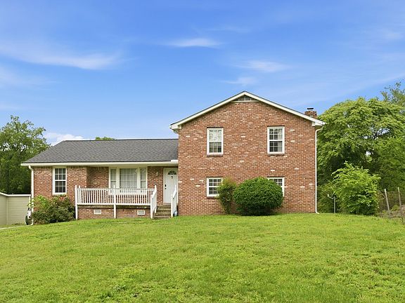 2nd image of 4019 Cedar Cir