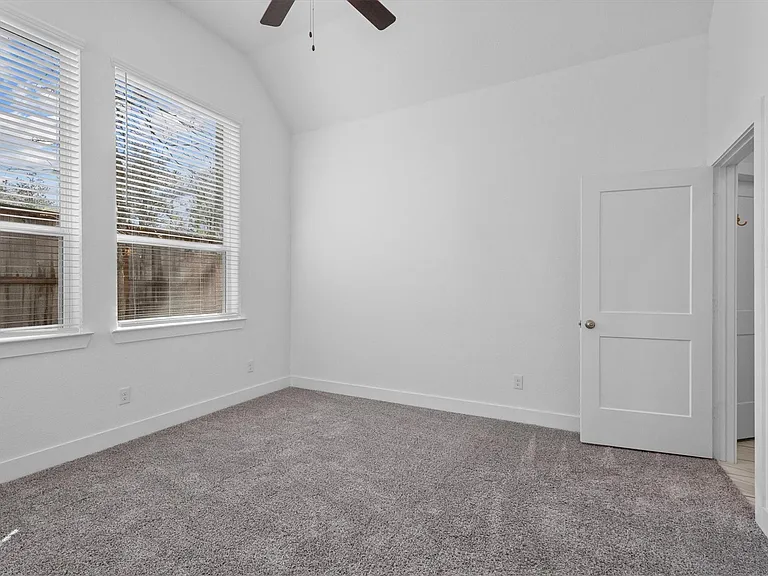 120 Red Cascade Ct — Photo 21