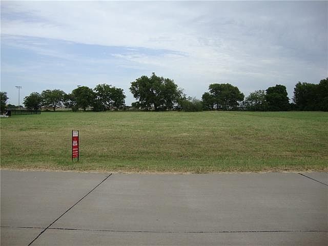2nd image of 2607 Ballpark Way