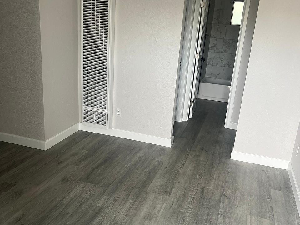 Living room/ dining room