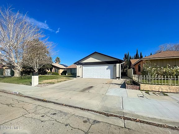 3rd image of 43038 Burlwood Dr