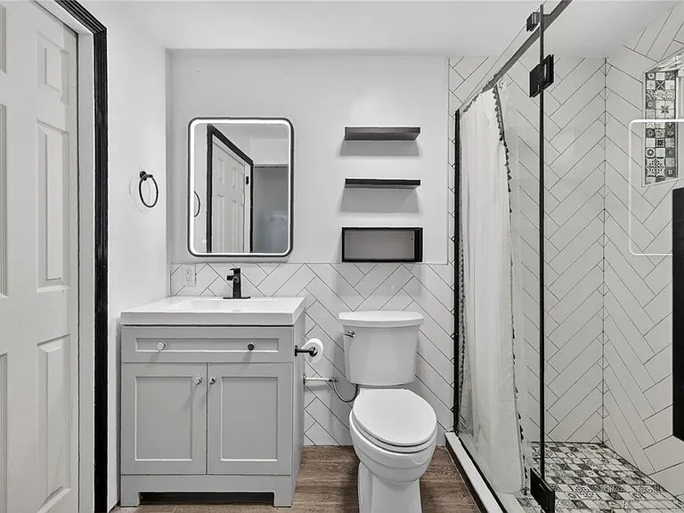 706 Mission Dr — Photo 24
