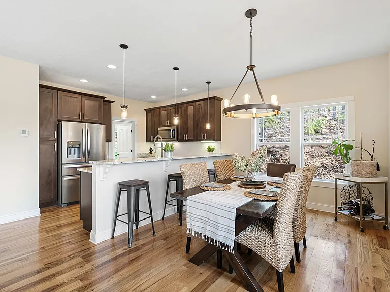 149 Kirkwood Dr — Photo 17
