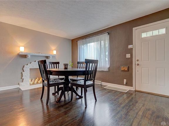 5th image of 1438 Ohmer Ave