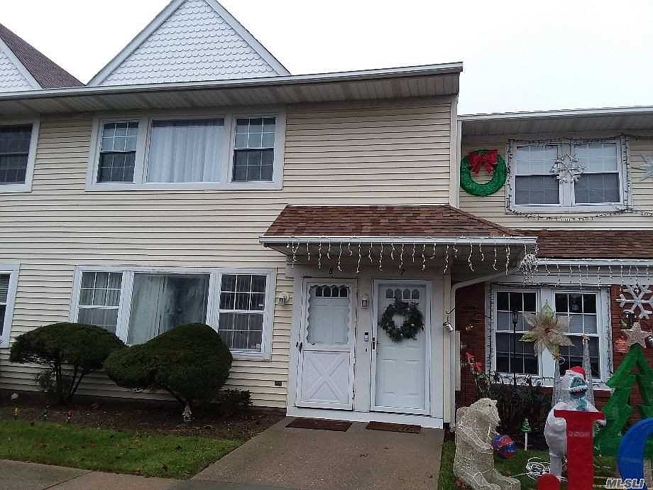 1st image of 8 Gazebo Ln