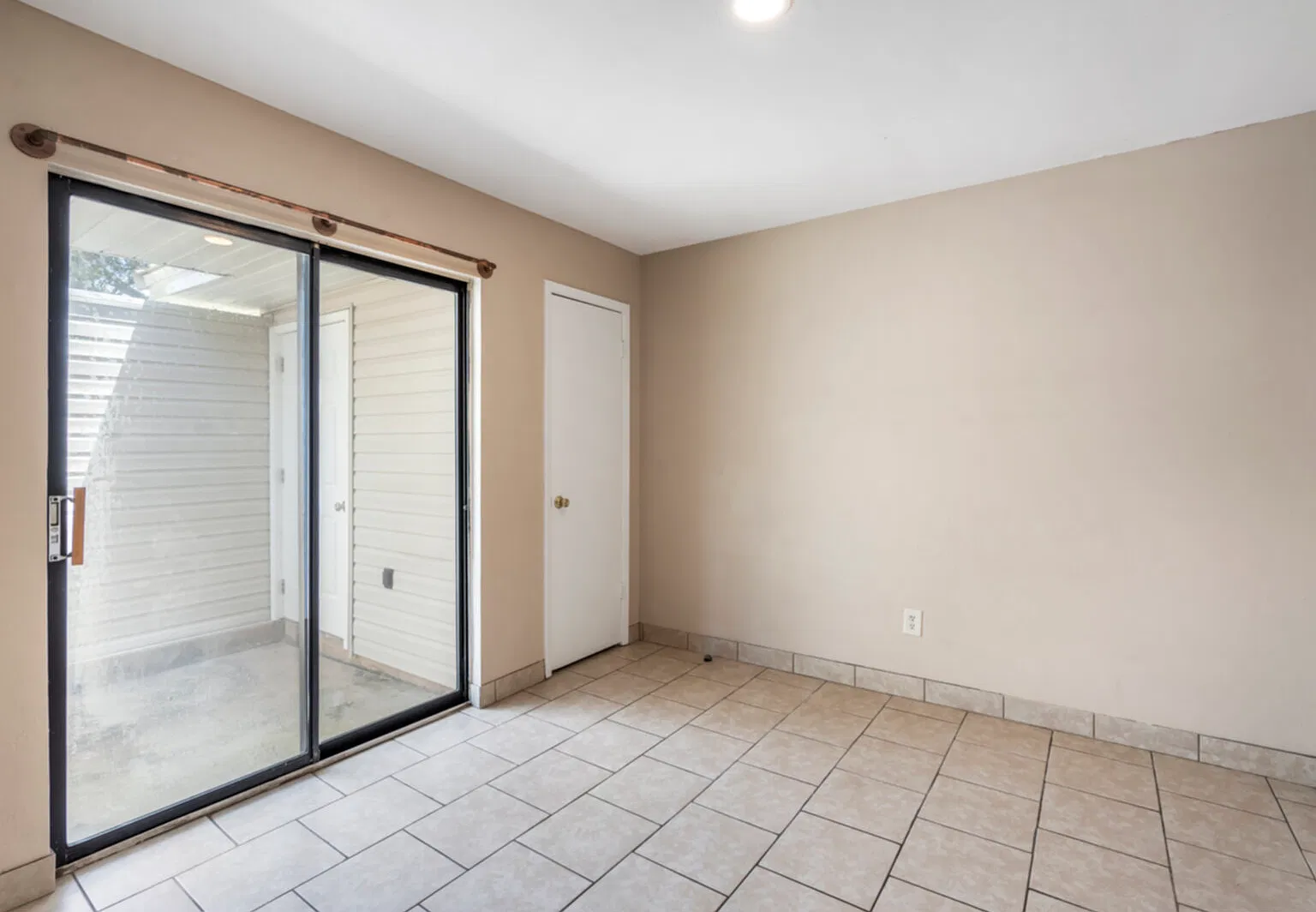 6366 W Fairfield Dr C — Photo 1
