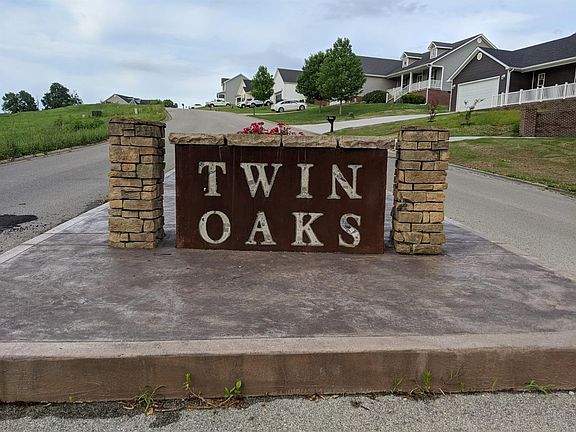 5th image of 129 Oak View Dr
