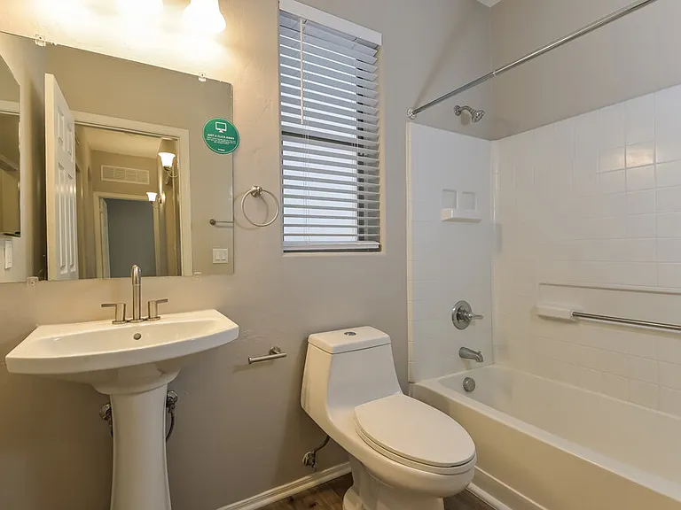 405 E Placita Nodo — Photo 13