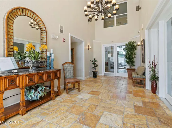 8539 GATE Parkway W #9303, Jacksonville, FL 32216