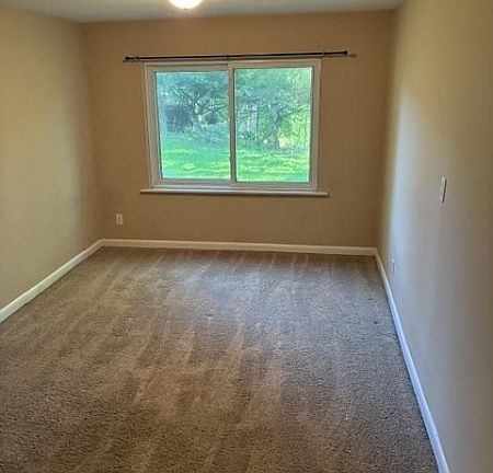 5th image of 19 Crescent Rd