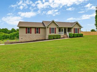 1011 Model Farm Rd, Jamestown, TN 38556